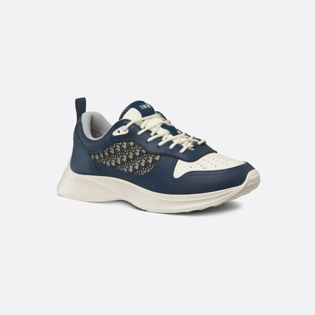 B25 Runner Sneaker