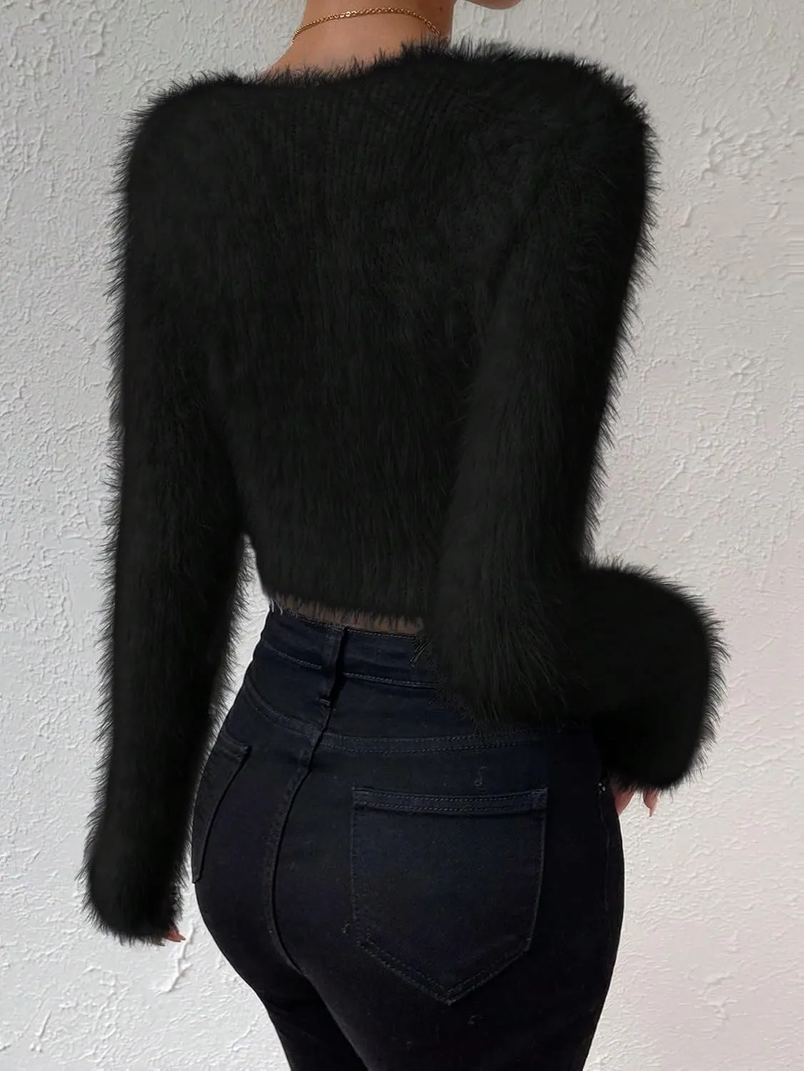 SweatyRocks Women's Fuzzy Fleece Long Sleeve V Neck Crop Sweater Casual Plain Slim Fit Warm Knitwear Sweater Tops