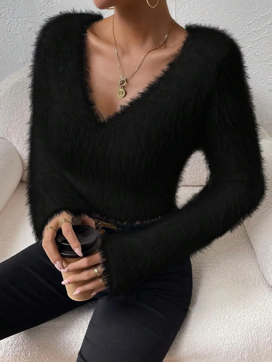 SweatyRocks Women's Fuzzy Fleece Long Sleeve V Neck Crop Sweater Casual Plain Slim Fit Warm Knitwear Sweater Tops