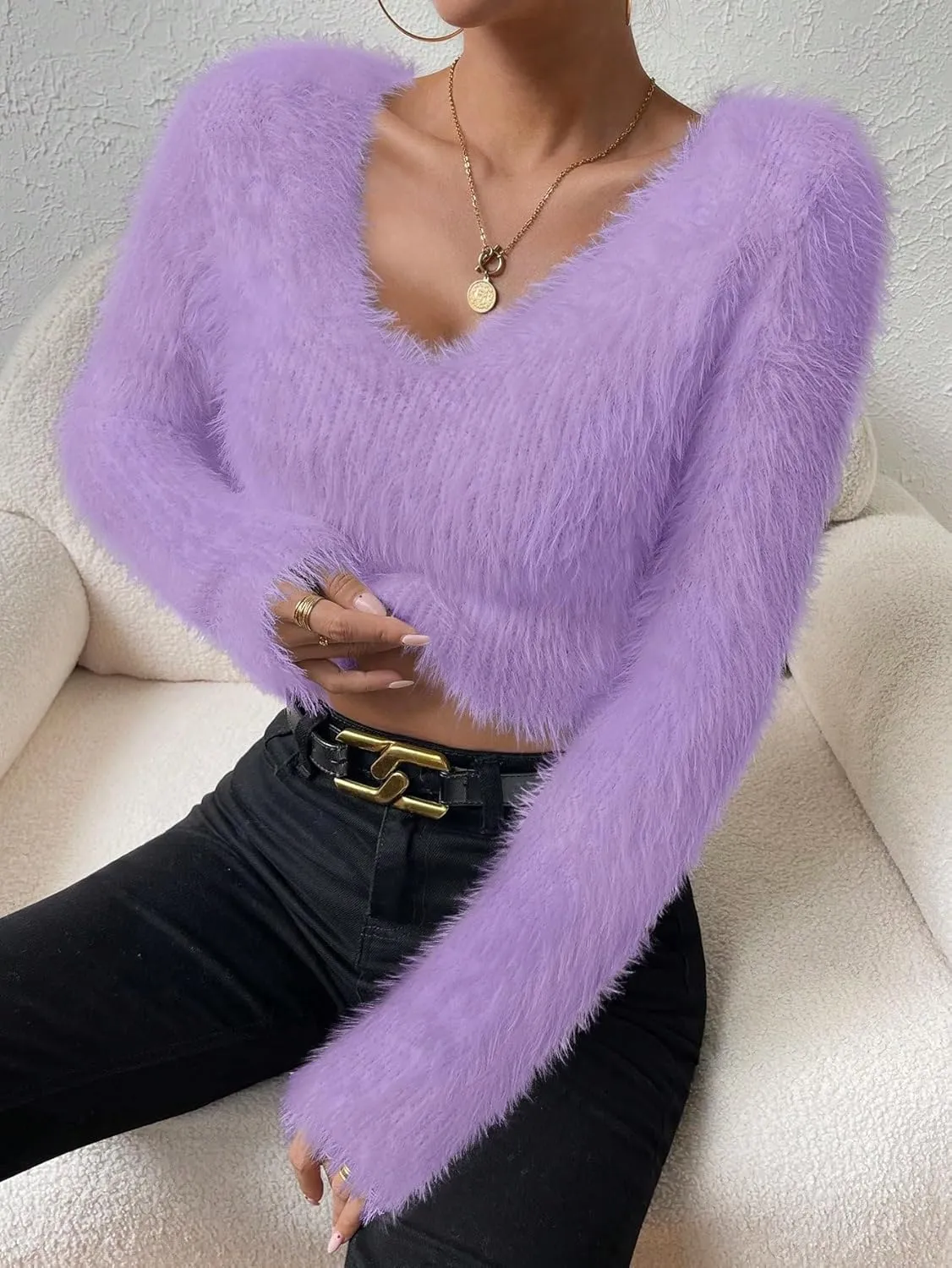 SweatyRocks Women's Fuzzy Fleece Long Sleeve V Neck Crop Sweater Casual Plain Slim Fit Warm Knitwear Sweater Tops