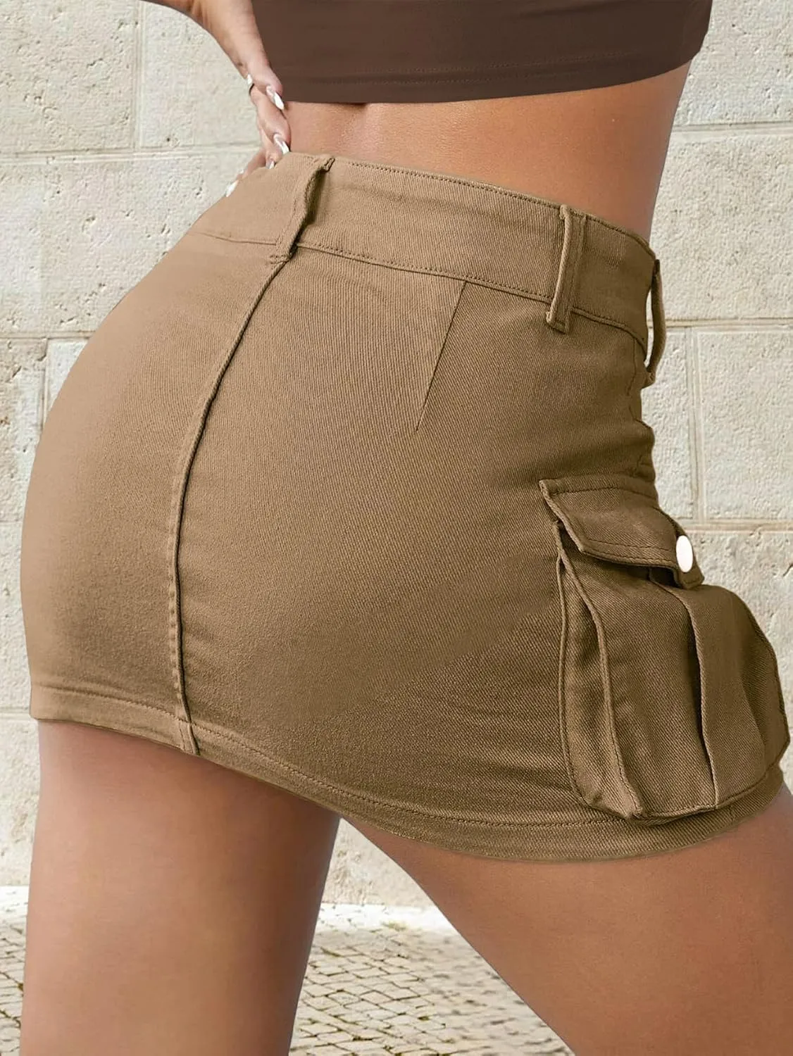 Women's Low Waist Denim Cargo Skirt Y2K Mini Jean With Large Pockets and Buttons